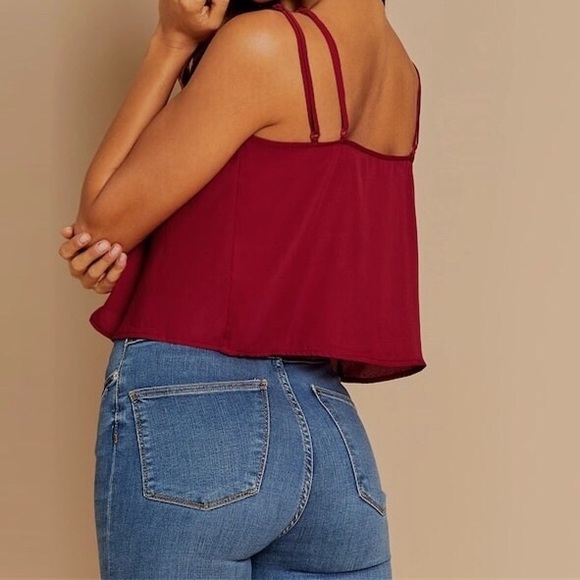 Casual Backless Double Strap Cami Crop Top - Picture 2 of 5
